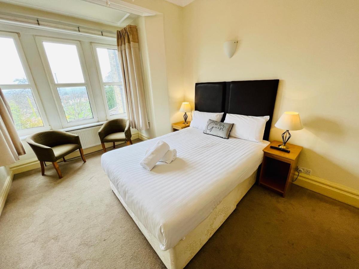 Heath Cottage Hotel Дьюсбері Екстер'єр фото
