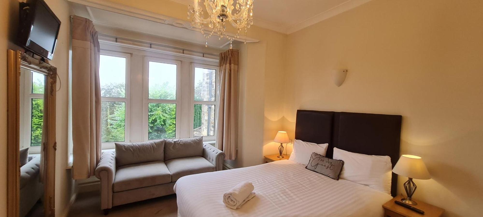 Heath Cottage Hotel Дьюсбері Екстер'єр фото