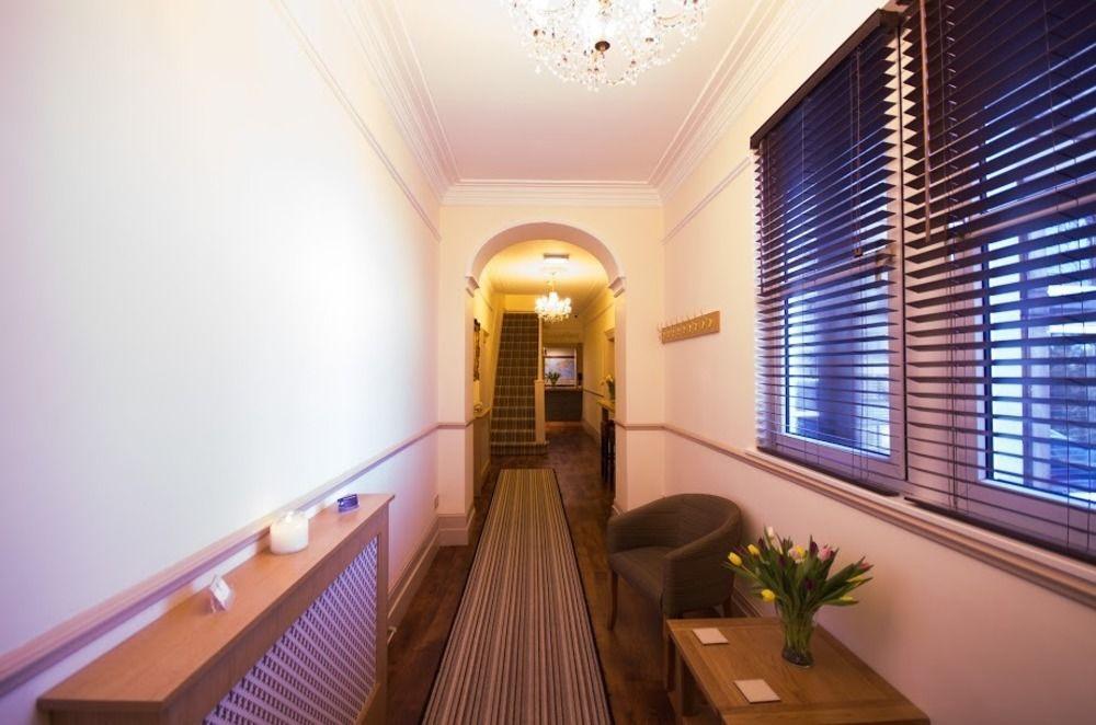 Heath Cottage Hotel Дьюсбері Екстер'єр фото